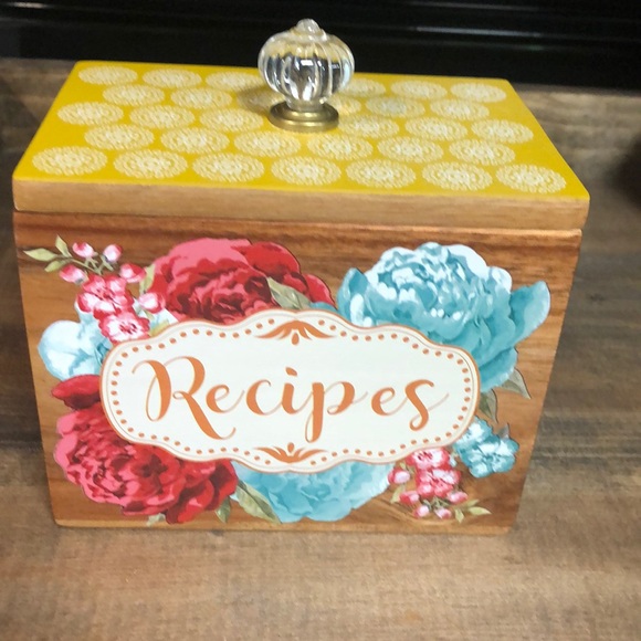 The Pioneer Woman Other - Pioneer woman recipe box & treats tin